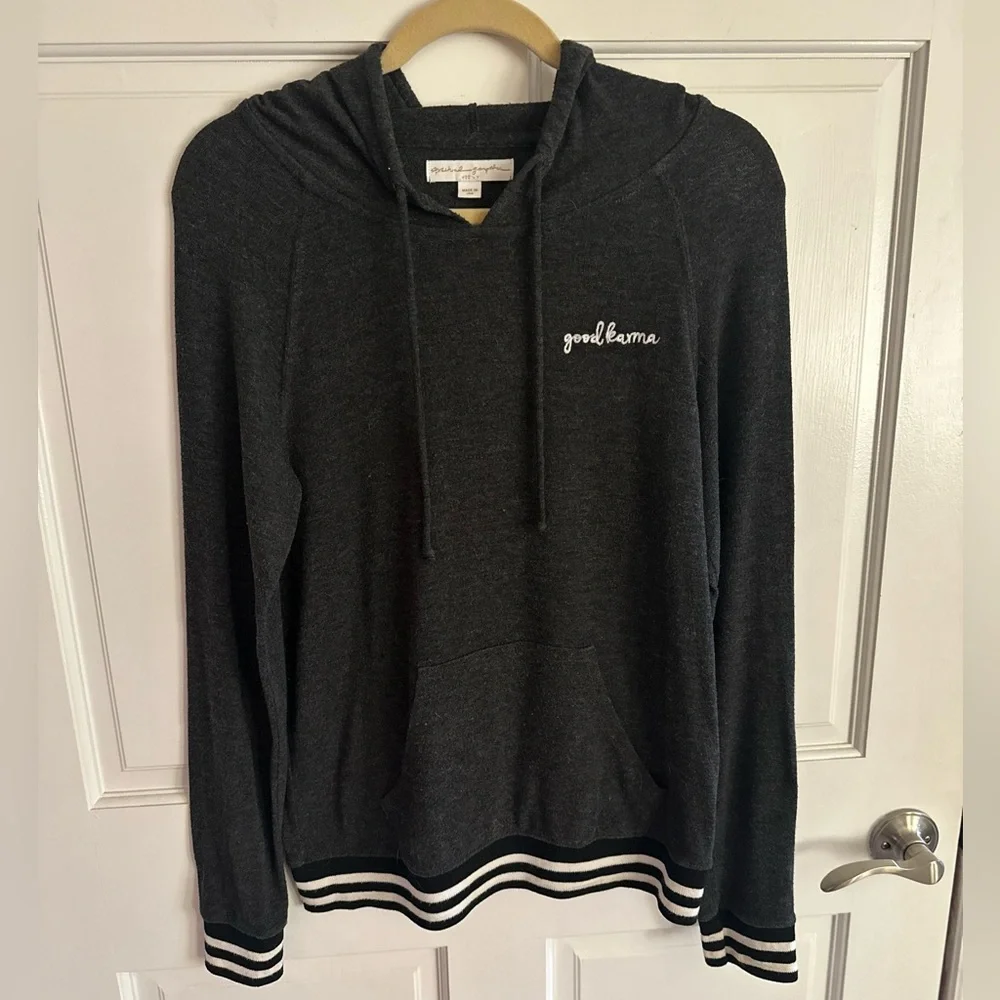 Spiritual Gangster Black and White Sweater - Picture 2 of 3